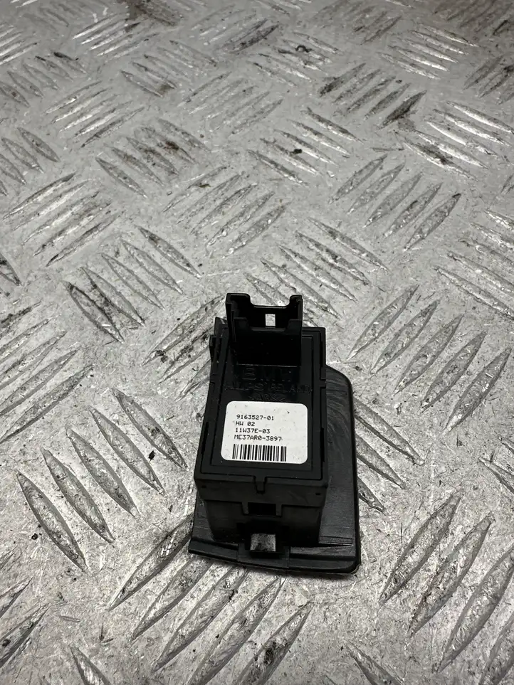 BMW 5 F10 F11 (2009 - 2016) 9163527 Блок кнопок стеклоподъемников — фото 2