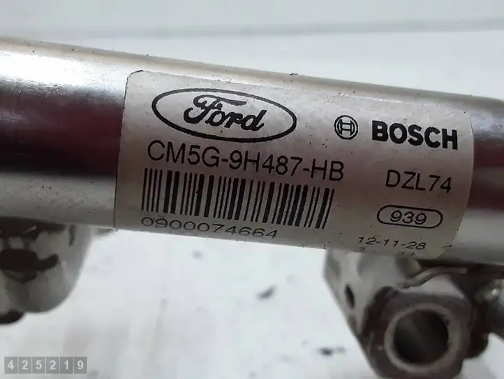 Ford Fiesta (2013 - 2017) CM5G9H487HB Магистральная топливная трубка — фото 6