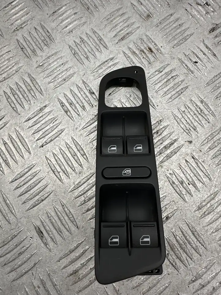 Volkswagen PASSAT B7 (2011 - 2014) 1K4959857B Блок кнопок стеклоподъемников — фото 1