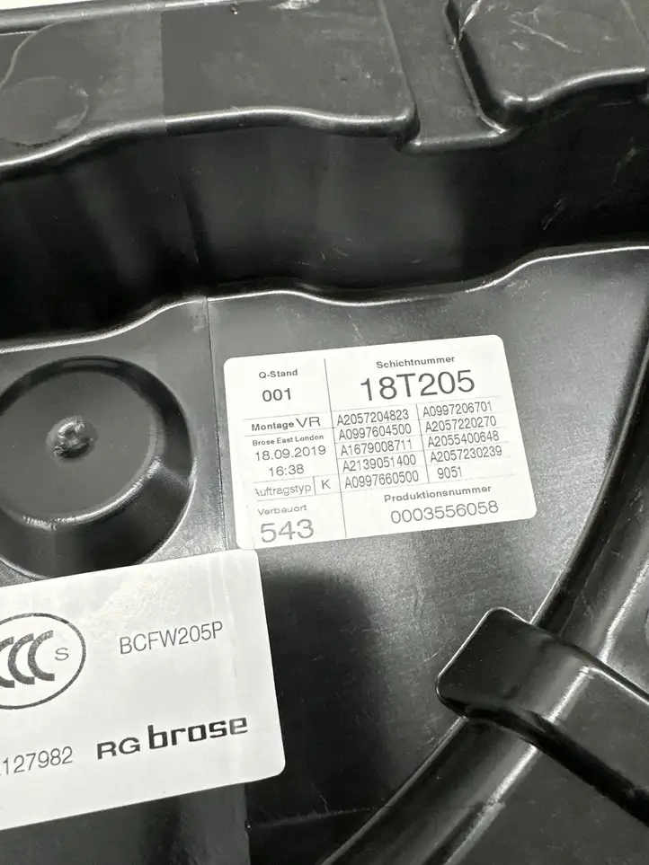 Mercedes-Benz C W205 (2014 - 2021) A2057204823 Стеклоподъемник передней двери (без мотора) — фото 2