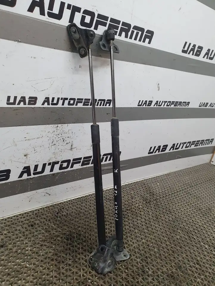 Ford Focus (2011 - 2015) BM51N406A10AC Амортизатор крышки багажника — фото 2