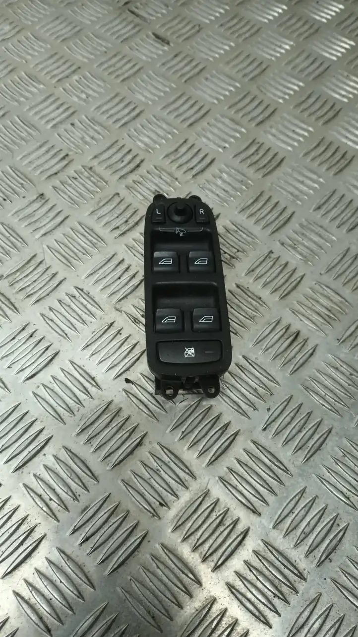 Volvo V50 (2004 - 2008) 30658444 Кнопка стеклоподъемников — фото 1