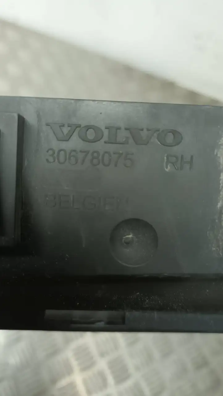 Volvo V50 (2004 - 2008) 30678075 Кронштейн заднего бампера — фото 6