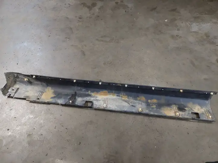 Kia Sorento (2002 - 2006) 877743E000 Порог кузова — фото 2