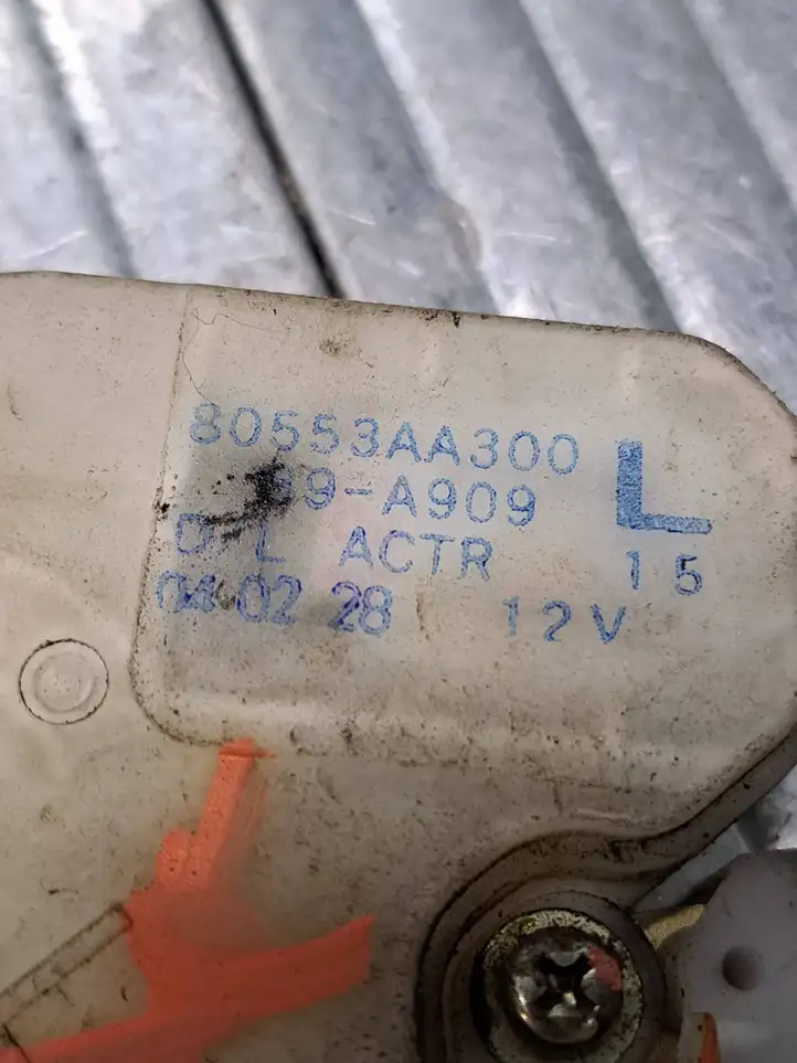 Nissan X-Trail T30 (2001 - 2007) 80553AA300 Замок задней двери — фото 4