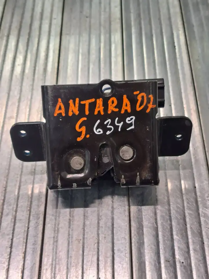 Opel Antara (2006 - 2011) Замок крышки багажника — фото 1
