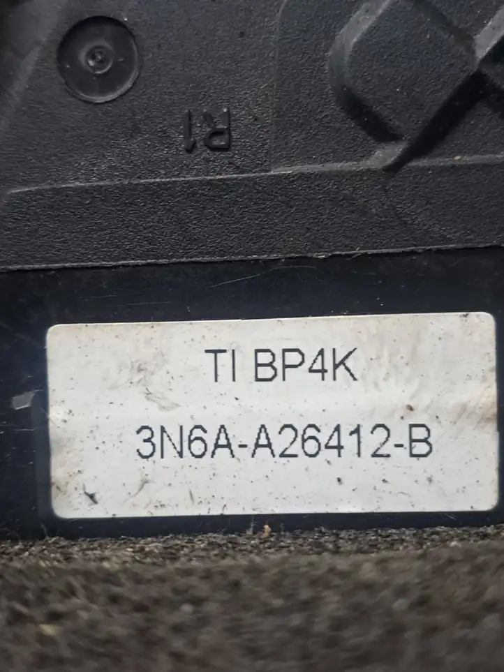 Mazda 3 I (2003 - 2006) 3N6AA26412B Замок задней двери — фото 4