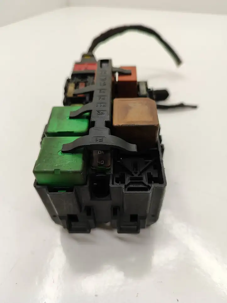 Peugeot 508 II (2018 - ) 9806192580 Блок предохранителей — фото 2