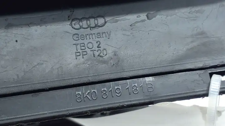 Audi A5 8T 8F (2007 - 2011) 8K0819181B Вентиляционная решетка кузова — фото 1