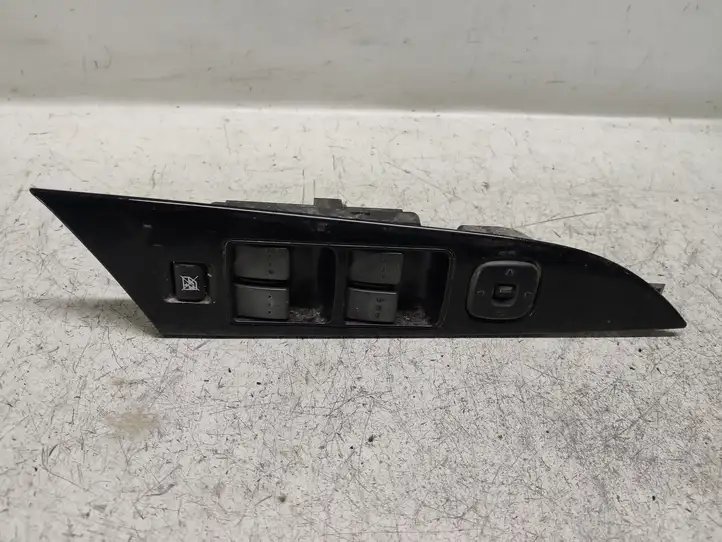 Mazda 3 I (2003 - 2006) BJOE66600 Кнопка стеклоподъемников — фото 1