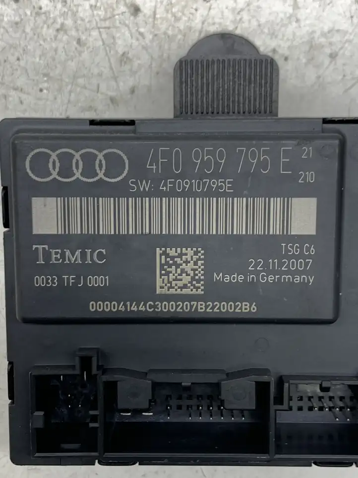 Audi A6 S6 C6 4F (2004 - 2008) 4F0959795E Блок управления дверью — фото 2