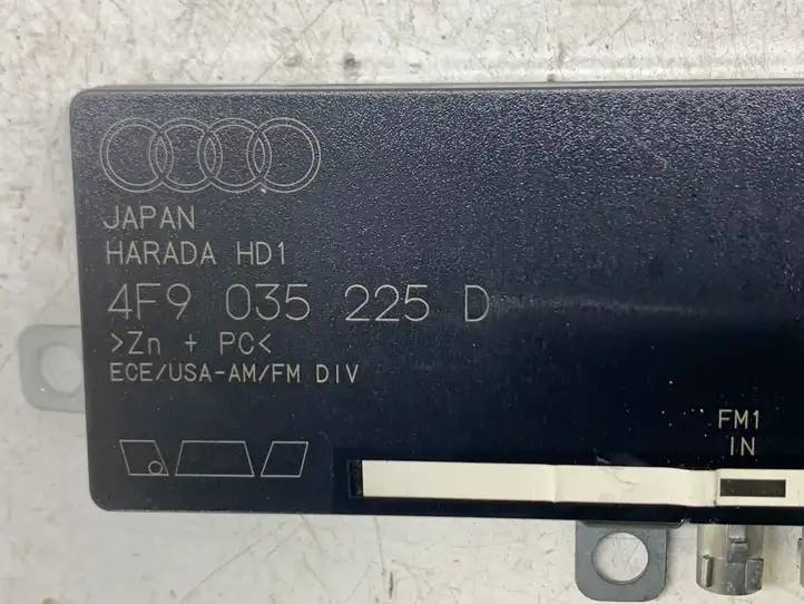 Audi A6 S6 C6 4F (2004 - 2008) 4F9035225D Усилитель антенны — фото 3