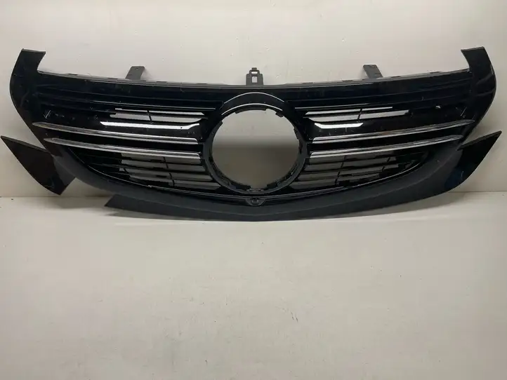 Mercedes-Benz EQC (2018 - ) A2938883500 Верхняя решетка радиатора — фото 1