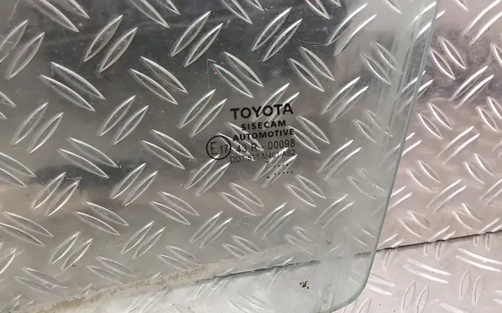 Toyota C-HR I (2016 - 2022) Стекло передней двери — фото 2