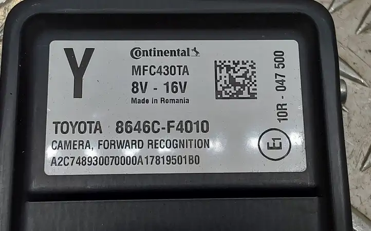 Toyota C-HR I (2016 - 2022) 8646CF4010 Камера в лобовом стекле — фото 3