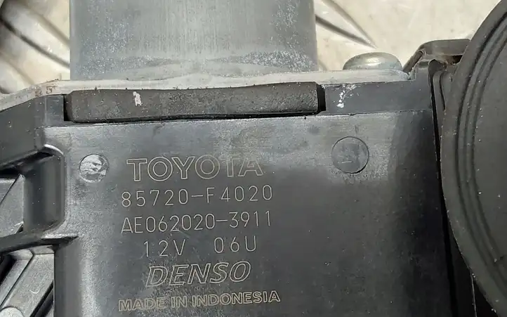 Toyota C-HR I (2016 - 2022) 85720F4020 Стеклоподъемник передней двери (комплект) — фото 3