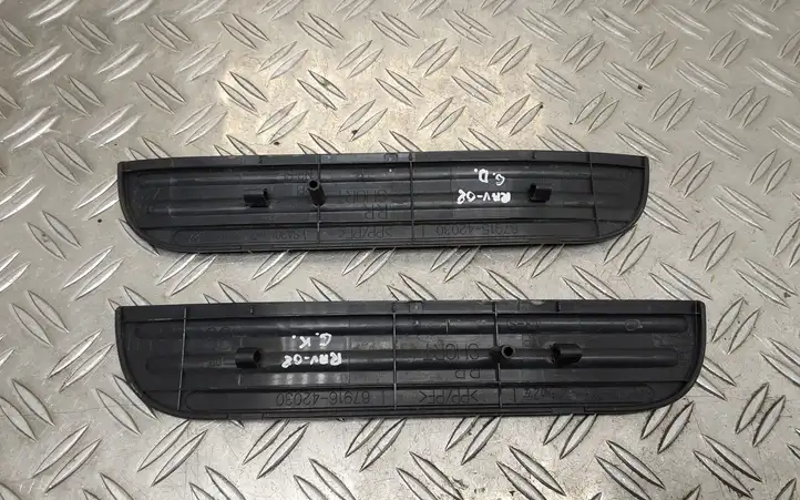Toyota RAV 4 (XA30) (2006 - 2016) 6791642030 Внутренняя отделка заднего порога — фото 2
