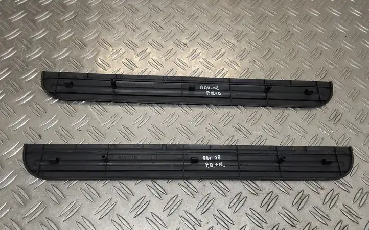 Toyota RAV 4 (XA30) (2006 - 2016) 6791142030 Внутренняя отделка переднего порога — фото 2