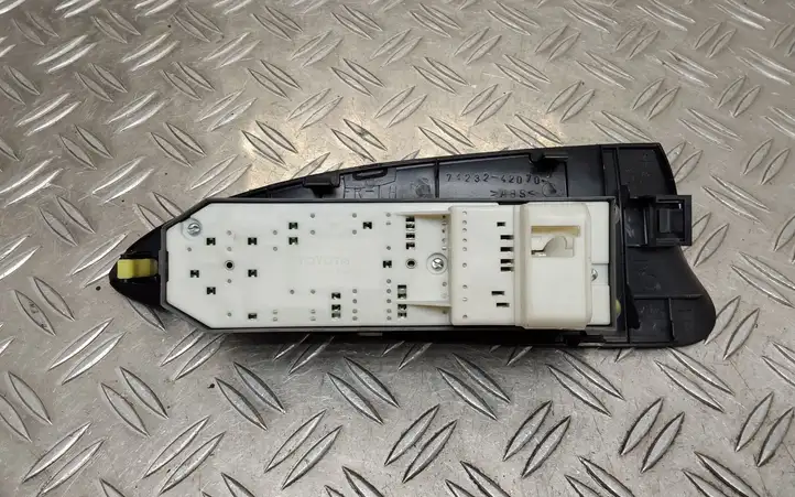Toyota RAV 4 (XA30) (2006 - 2016) 7423242070 Блок кнопок стеклоподъемников — фото 3