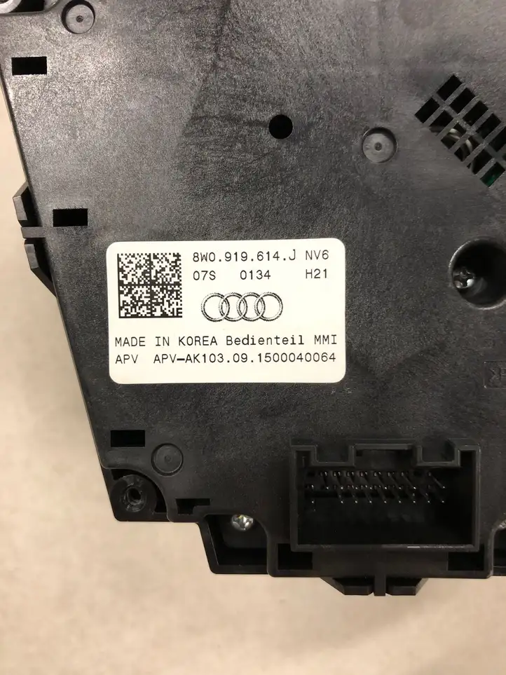 Audi A4 S4 B9 (2015 - 2019) 8W0919614J Контроллер мультимедийной системы — фото 3