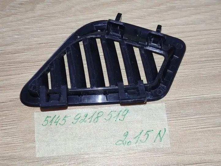BMW 3 F30 F35 F31 (2012 - 2018) 9218519 Воздушная решетка панели — фото 5