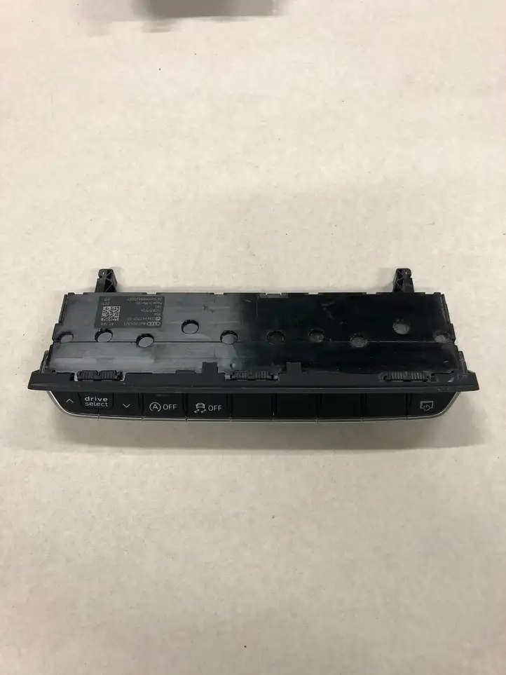 Audi A4 S4 B9 (2015 - 2019) 8W0925301 Кнопка ESP — фото 2