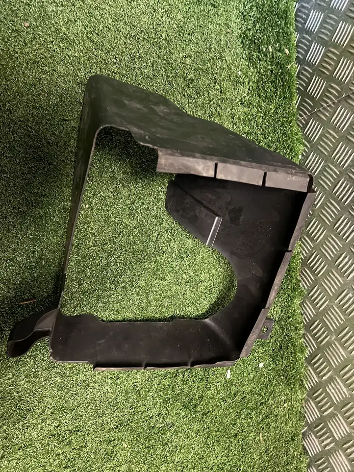 BMW 7 F01 (2008 - 2016) 7898884 Дефлектор воздуха — фото 4