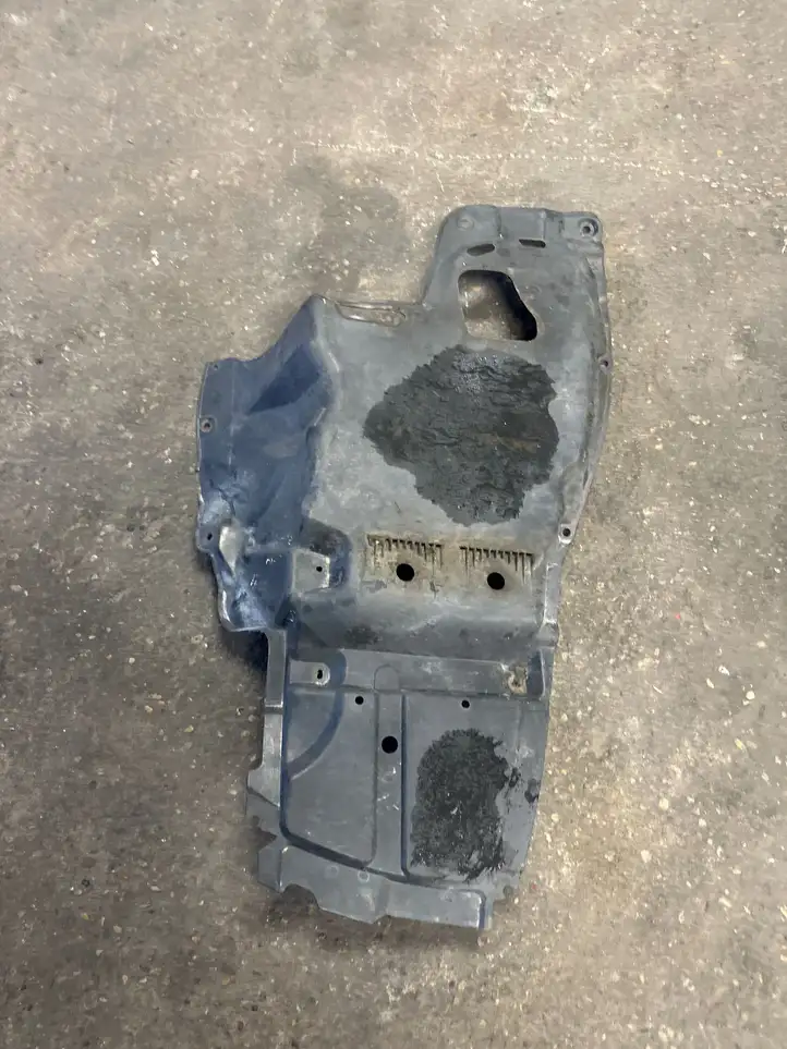 Toyota Avensis T250 (2003 - 2006) 5140905040 Защита двигателя — фото 2