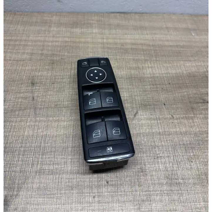 Mercedes-Benz C W204 (2007 - 2014) A2048700151 Блок кнопок стеклоподъемников — фото 1