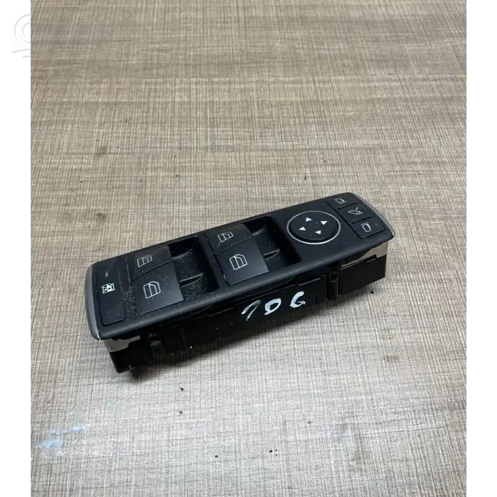 Mercedes-Benz C W204 (2007 - 2014) A2049055402 Блок кнопок стеклоподъемников — фото 1