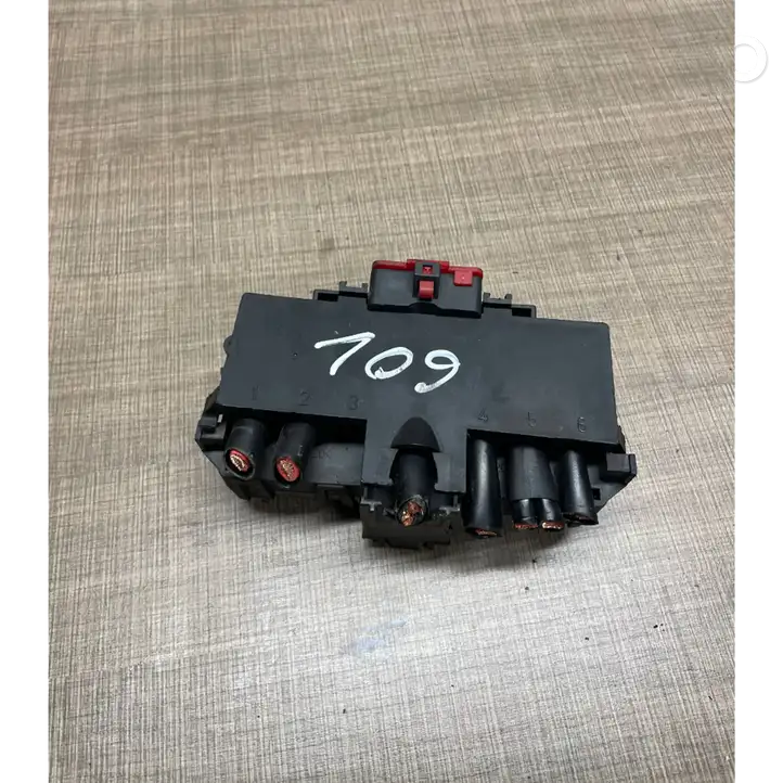 Mercedes-Benz C W203 (2000 - 2007) A2035450803 Плюсовой провод аккумулятора — фото 1