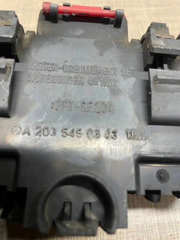 Mercedes-Benz C W203 (2000 - 2007) A2035450803 Плюсовой провод аккумулятора — фото 3