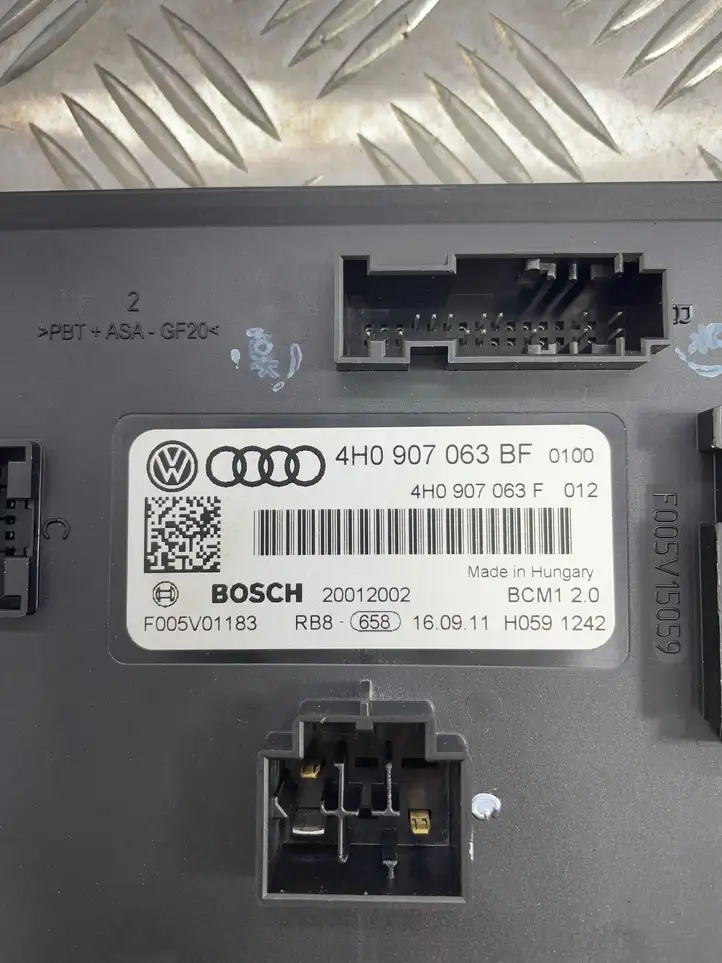 Audi A6 C7 (2011 - 2014) 4H0907063BF Модуль комфорта — фото 3