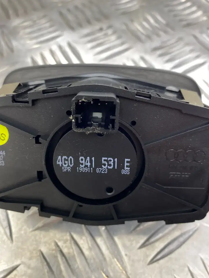 Audi A6 C7 (2011 - 2014) 4G0941531E Включатель фонарей — фото 4