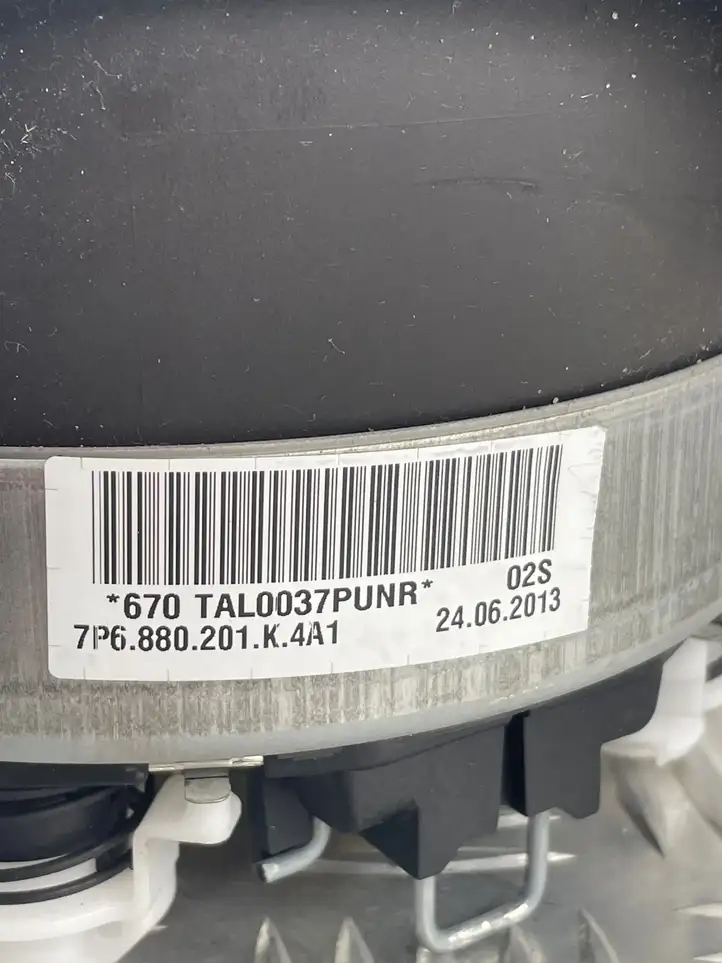 Volkswagen Touareg II (2010 - 2018) 7P6880201K Подушка безопасности руля — фото 3