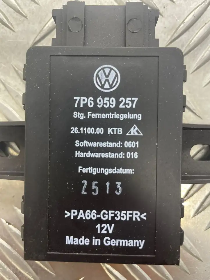 Volkswagen Touareg II (2010 - 2018) 7P6959257 Прочие блоки управления — фото 4