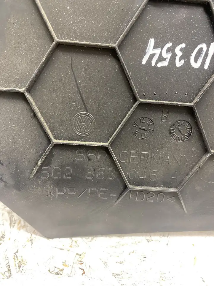 Volkswagen Golf VII (2013 - 2019) 5G2863046A Другая деталь консоли (туннеля) — фото 2