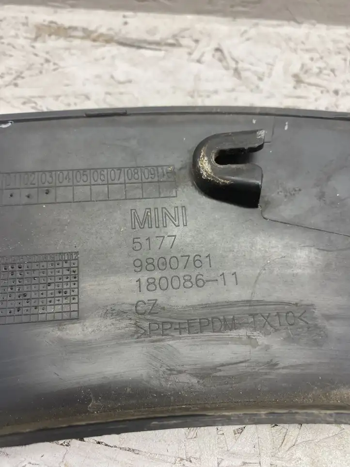 Mini Cooper Countryman R60 (2010 - 2016) 9800761 Накладка колесной арки — фото 3