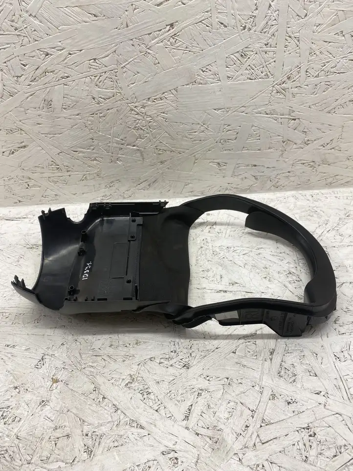 BMW 3 E90 E91 (2005 - 2012) 6131695026501 Обшивка рулевой колонки — фото 3