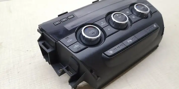 (2012 - 2015) 61190A Блок управления климат-контролем — фото 3
