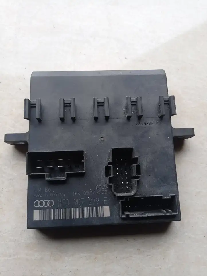 Audi A4 S4 B6 8E 8H (2000 - 2006) 8E0907279E Модуль комфорта — фото 1