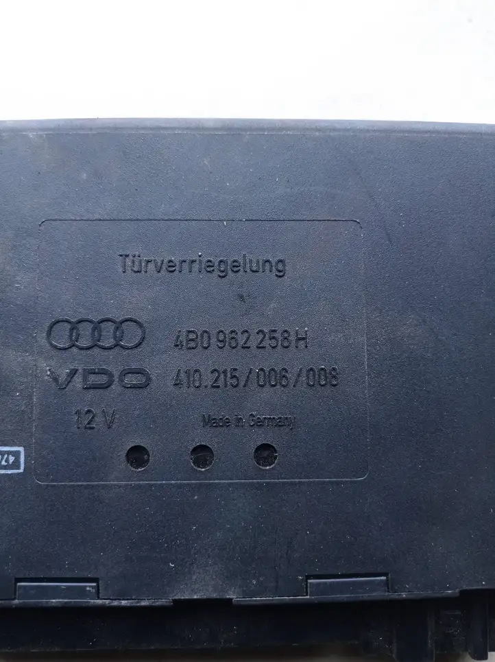Audi A6 S6 C5 4B (2001 - 2004) 4B0962258H Модуль комфорта — фото 2