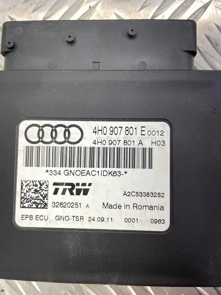 Audi A6 C7 (2011 - 2014) 4H0907801E Блок управления стояночным тормозом — фото 6