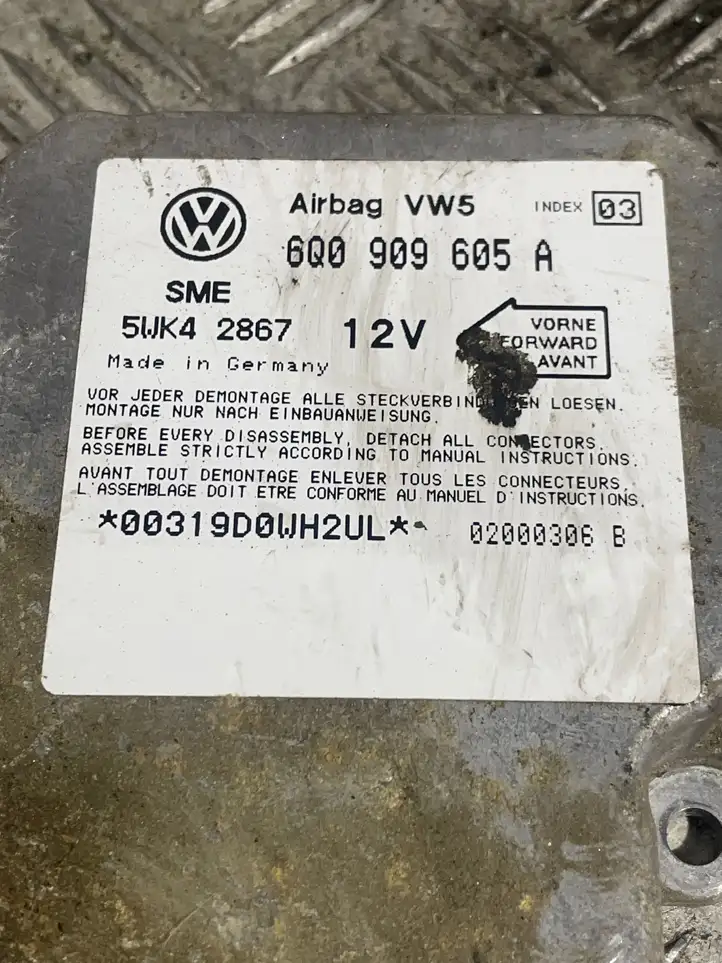 Volkswagen Golf IV (1998 - 2005) 6Q0909605A Блок управления SRS — фото 3