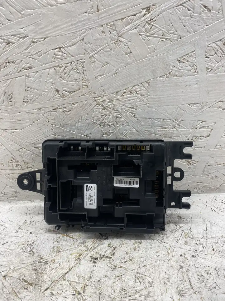 BMW 3 F30 F35 F31 (2012 - 2018) 938907001 Блок предохранителей — фото 3