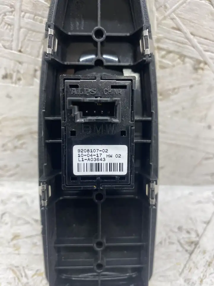 BMW 3 F30 F35 F31 (2012 - 2018) 920810702 Блок кнопок стеклоподъемников — фото 2