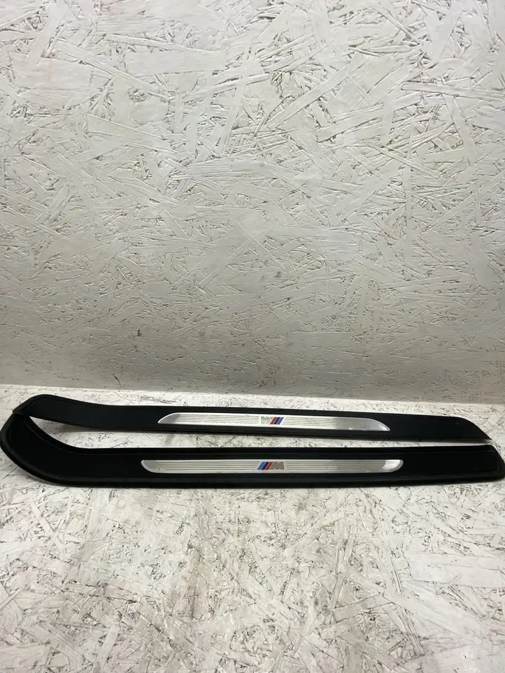 BMW 3 E92 E93 (2005 - 2014) 7900776 Внутренняя отделка переднего порога — фото 1