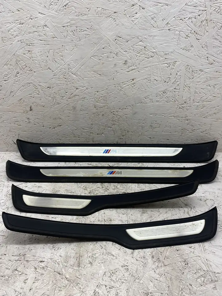 BMW 3 E90 E91 (2005 - 2012) 7255929 Внутренняя обшивка порога (комплект) — фото 1