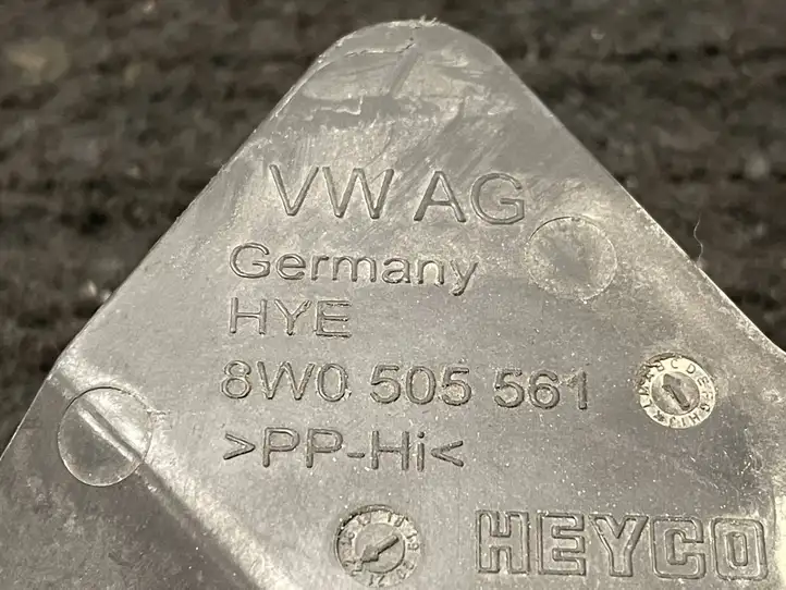 Audi A5 (2016 - ) 8W0505561 Защита днища задней части — фото 6