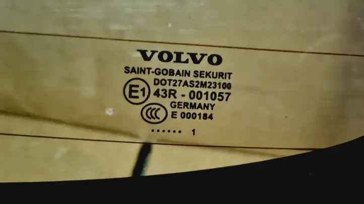 Volvo S60 (2010 - 2013) 31385406 Заднее стекло — фото 3
